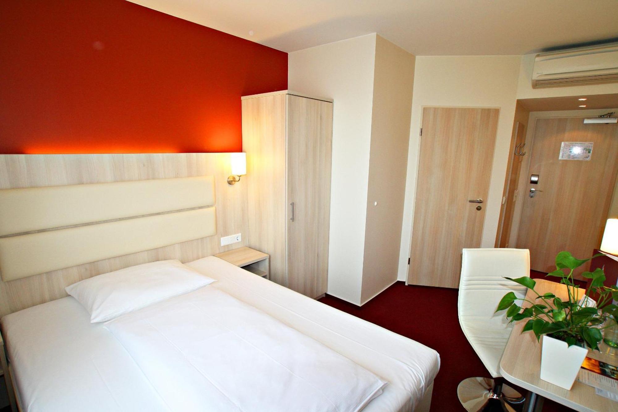 Hotel Roedelheimer Hof - Am Wasserturm Frankfurt am Main Kültér fotó